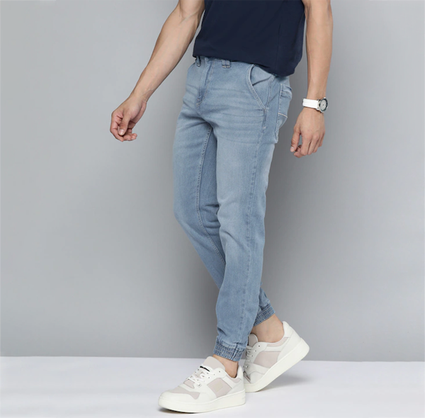 Stylezones - Men Blue Slim Fit Light Fade Stretchable Denim Joggers